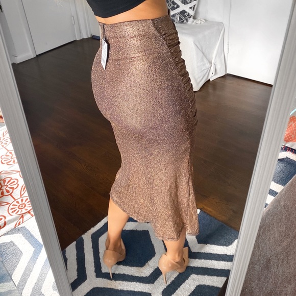 🥂 ZARA COPPER SHIMMERING HIGH WAIST SLIT RUCHED MIDI SKIRT! - Picture 3 of 13